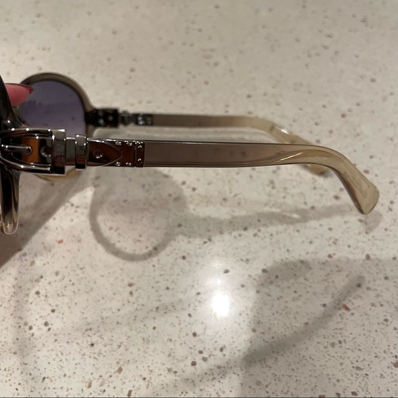 Gucci Sunglass - Picture 4 of 10